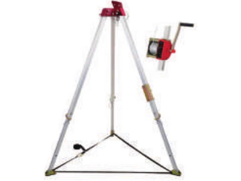 Tripod With Winch